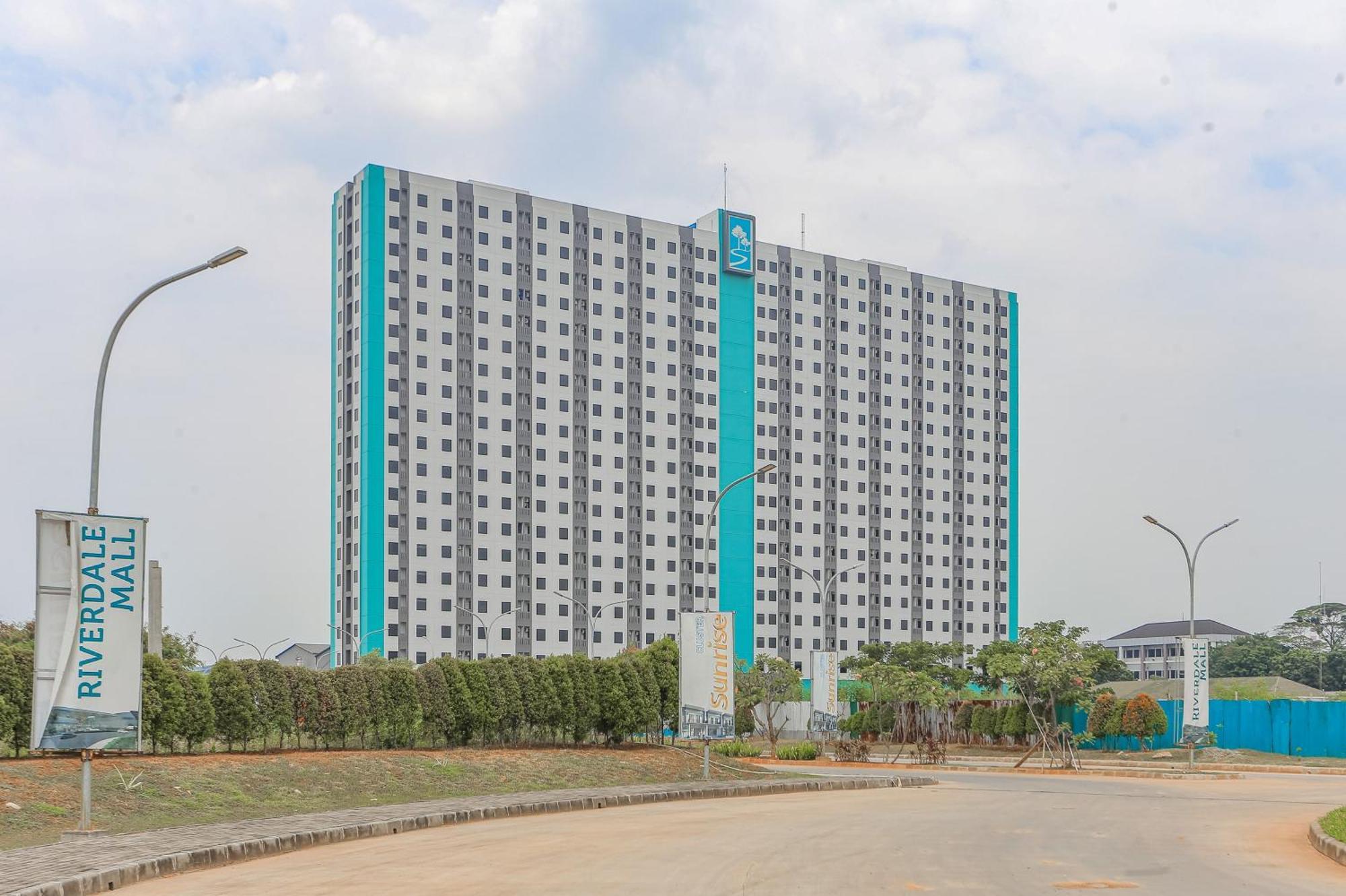 Hotel O Apartment Riverdale Cikarang Near Sgc Mall Bekasi Exterior foto